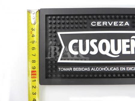 CUSQUNEA Flexible PVC Service Mat Non-Slip Black White Mat 