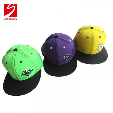 Customized 3D Embroidery Logo cotton Snapback Cap For Sport 