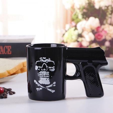 2019 New  Pistol Grip Coffee Cups Mug Funny Gun Mug Milk Tea Cup Creative Office Ceramic Coffee Mug Drinkware 